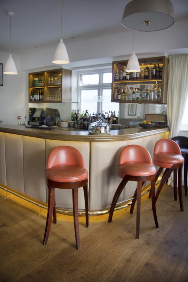 The Seaside Boarding House Hotel เบอร์ตัน แบรดสต็อค ภายนอก รูปภาพ